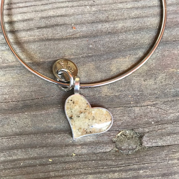 Dune .925 Silver Beach Sand Heart Bracelet Bangle - Picture 5 of 5